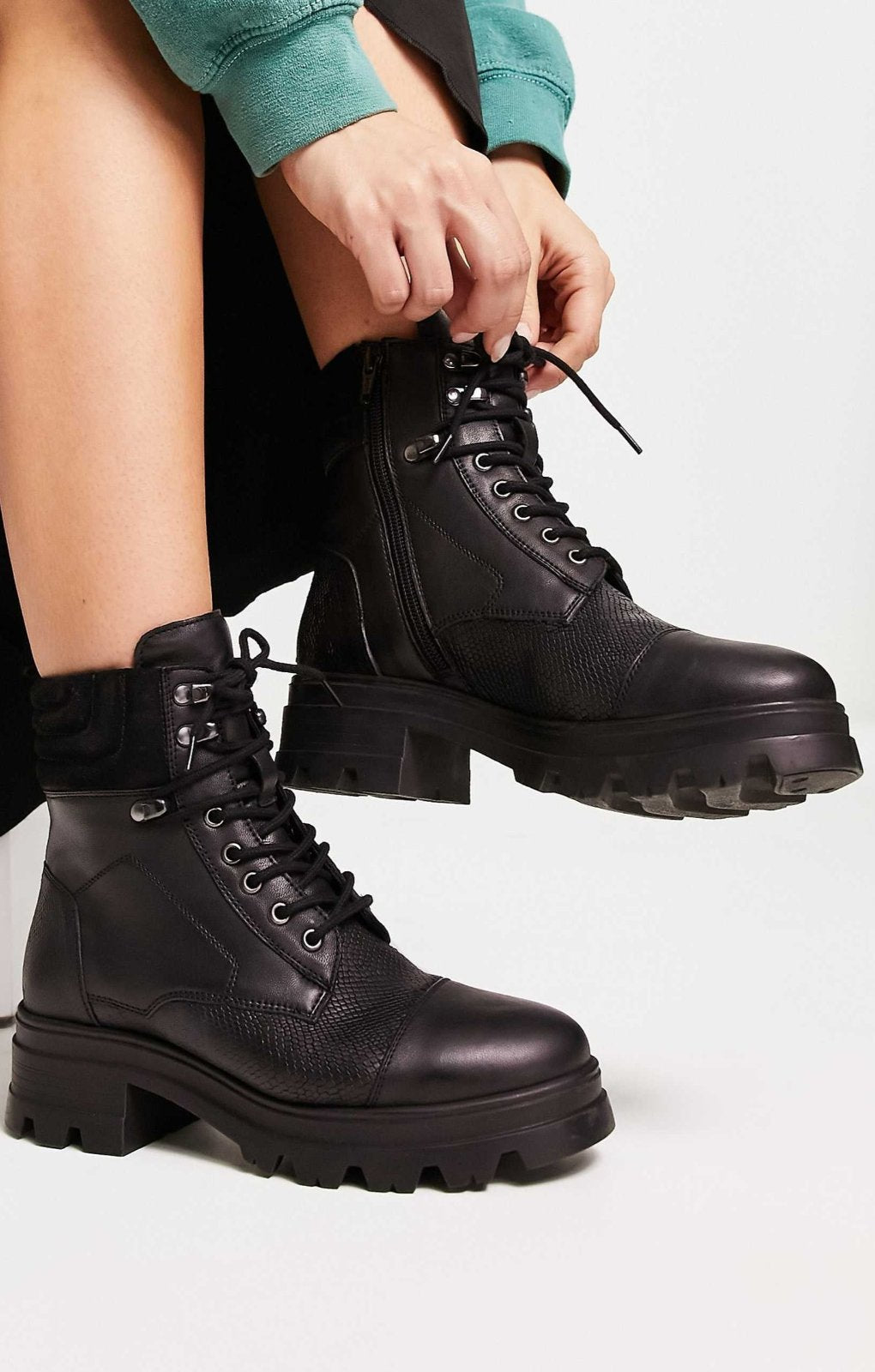 Rent London Rebel Leather Chunky Boot in Black Hirestreet