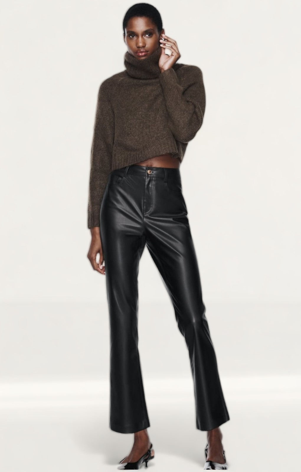 Zara cropped mini flare trousers, Women's Fashion, Bottoms, Other