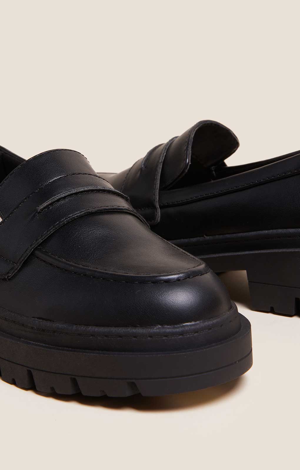 Black sales flatform loafers